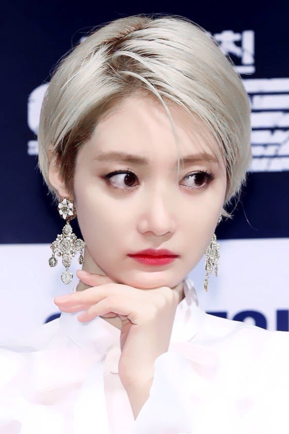 高俊熙 壁纸 韩流 明星 服饰 妆容 美女 珍惜夫妇 短发