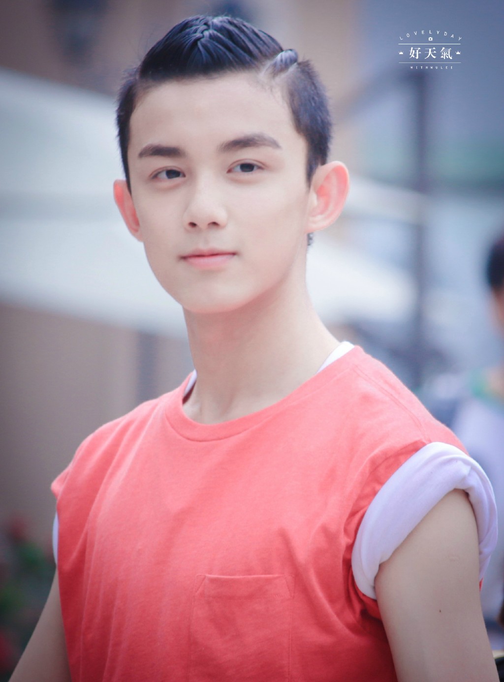 吴磊