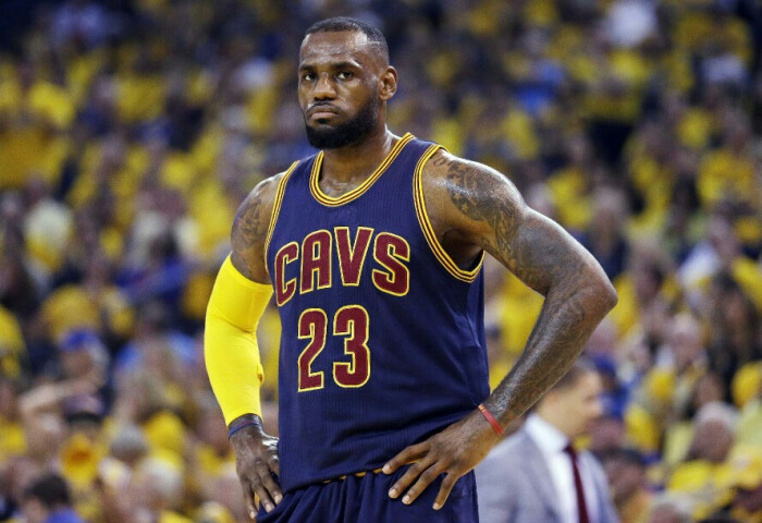 lebron james 勒布朗·詹姆斯