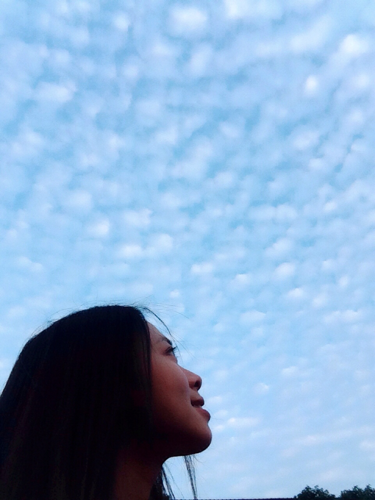 与天空合影