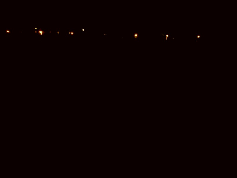 夜晚的路灯