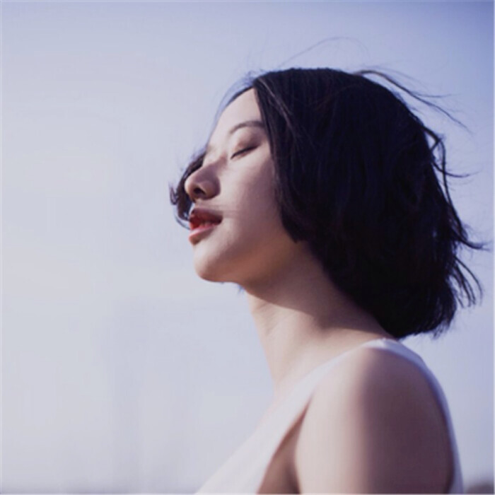 个性唯美意境女生头像