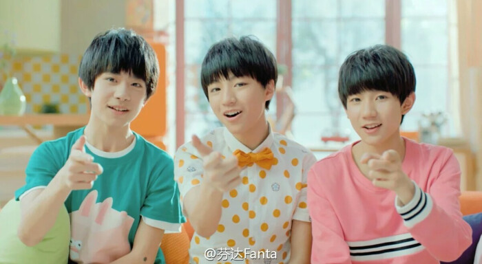 tfboys三人同行!