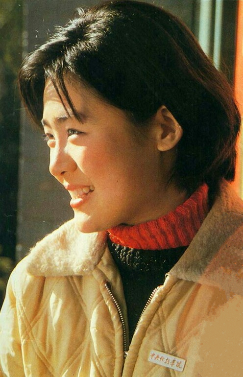 1981年,十八岁的丛珊考入中央戏剧学院表演系;1982年,主演的电影