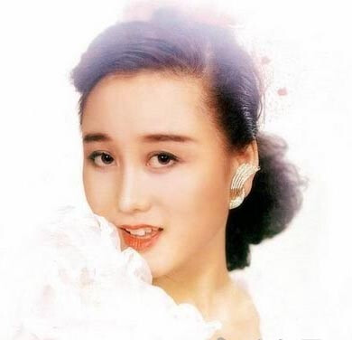 利智(nina li chi),1961年12月31日出生于上海,1981年随父移居香港.