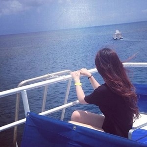 女头,蓝色大海.