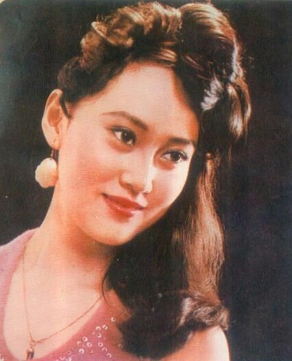 宋佳,1962年1月11日出生于山东青岛,中国影视女演员.