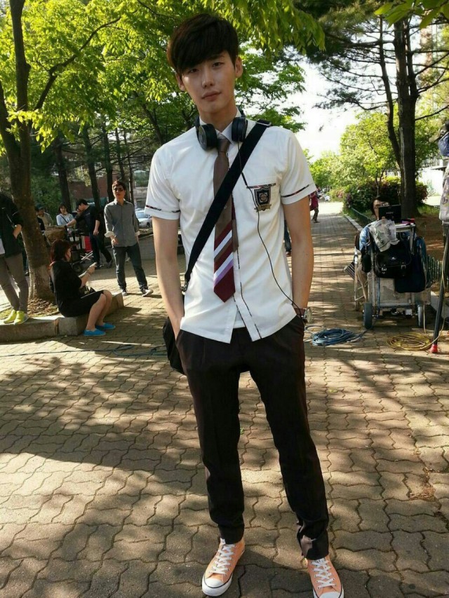 李钟硕( lee jongsuk),1989年9月14日出生于韩国京畿道龙仁,处女座