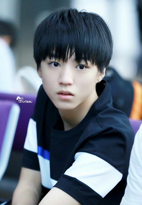 王俊凯#tfboys王俊凯 台湾桃园机场-北京首都机场