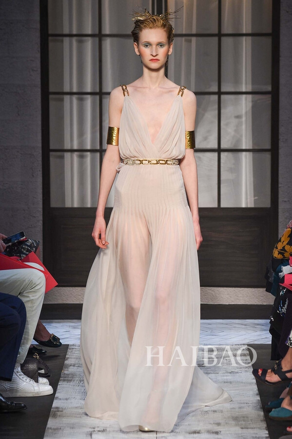 夏帕瑞丽 (schiaparelli) 2015秋冬高级定制秀