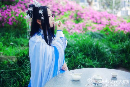 cn——翼馨馨丢了智商 #祸国cos# 【以心为绣,可织岁月】包子做的衣服