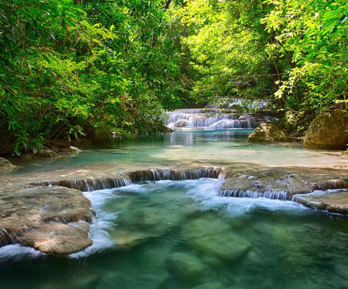 山涧流水