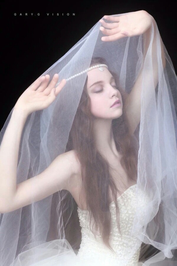 壁纸 美女 欧美 意境 婚纱