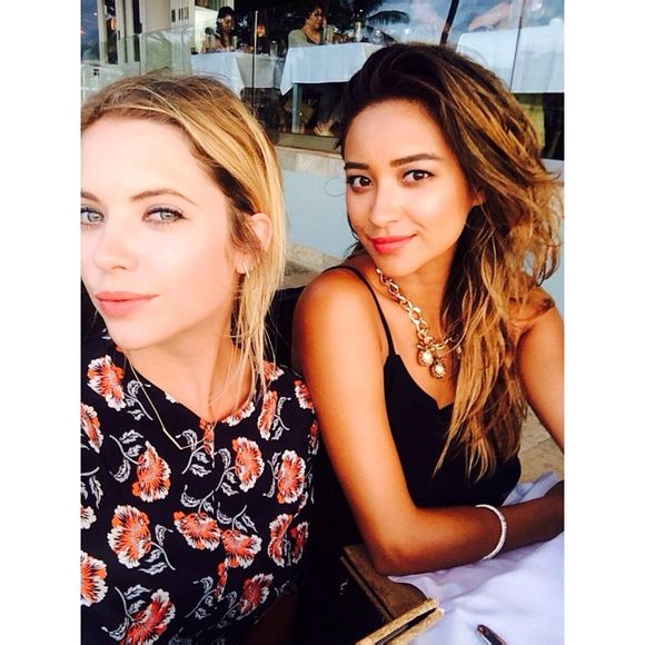 ashley benson &amp; shay mitchell