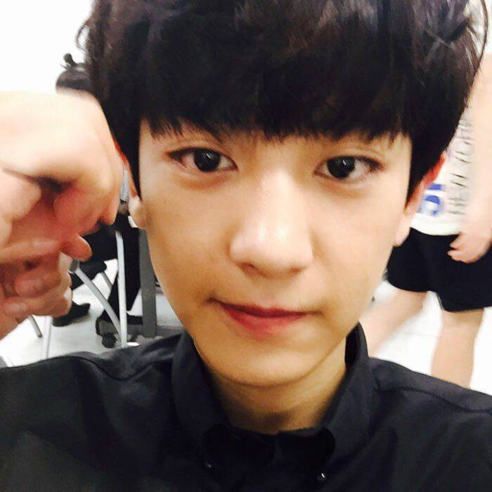 exo-k.朴灿烈.灿烈.自拍.灿烈自拍.头像.男生头像.微博搜索.