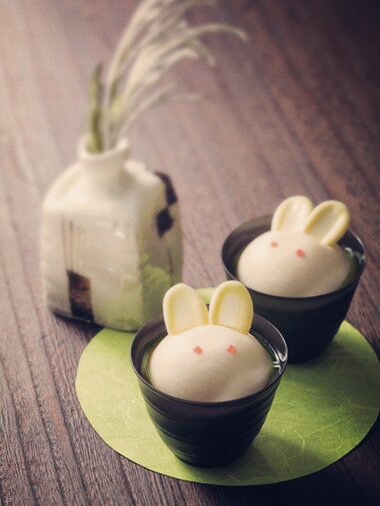 日式点心,萌萌的小兔子和菓子.