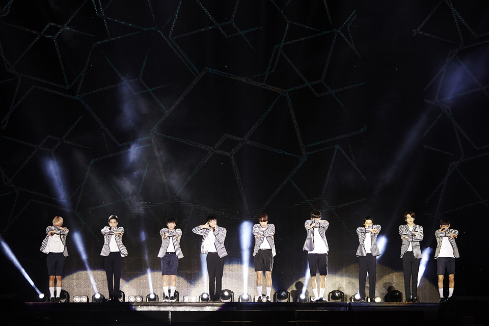 exo planet #2 the exo" luxion 西安演唱会 壁纸 韩流 明星 帅哥