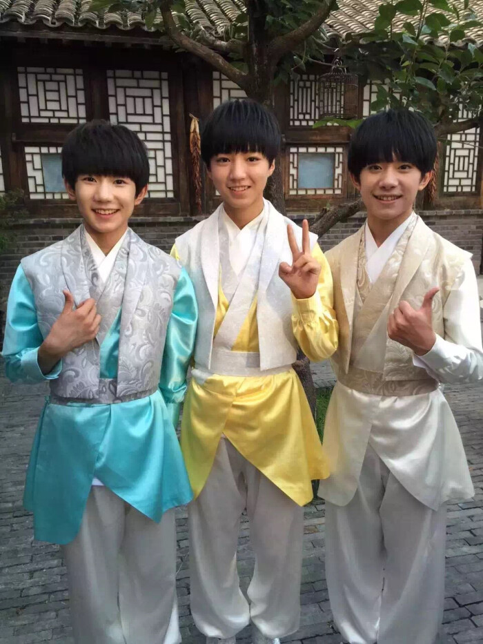 tfboys 星厨小当家 cr.logo