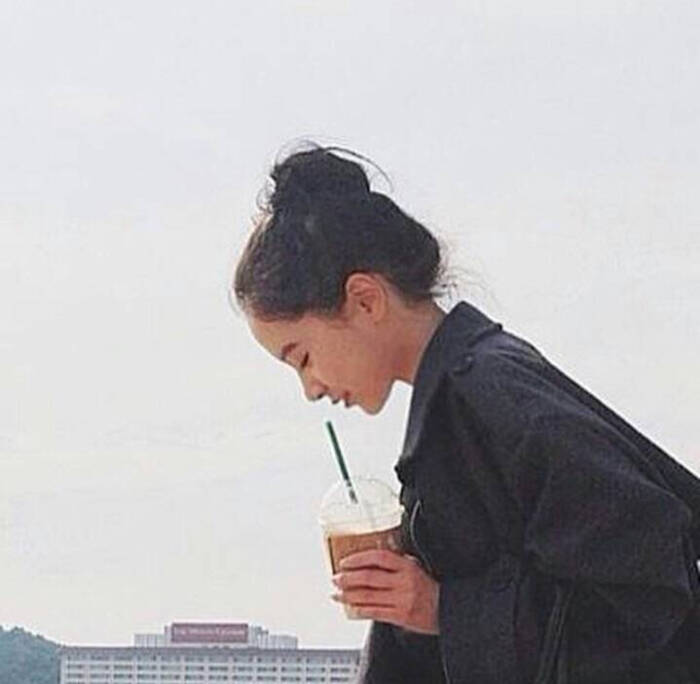 很可爱 清新 唯美 气质 美女 侧脸 女生头像