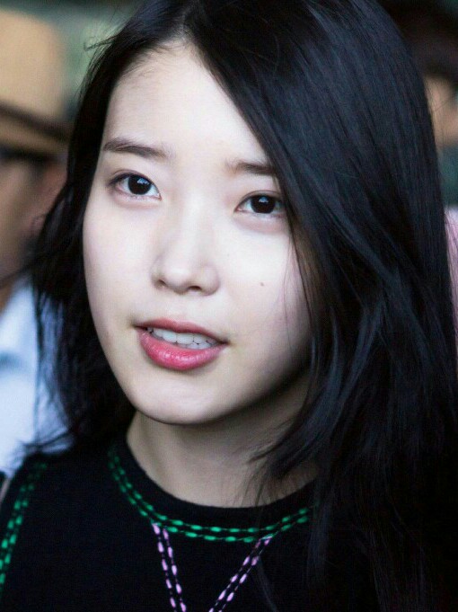 iu.李知恩.