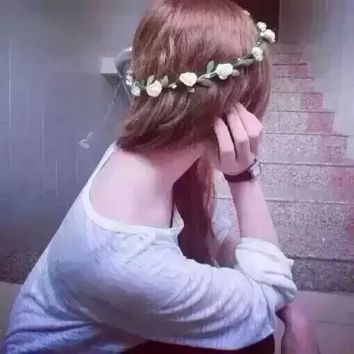 花环,女头,侧面
