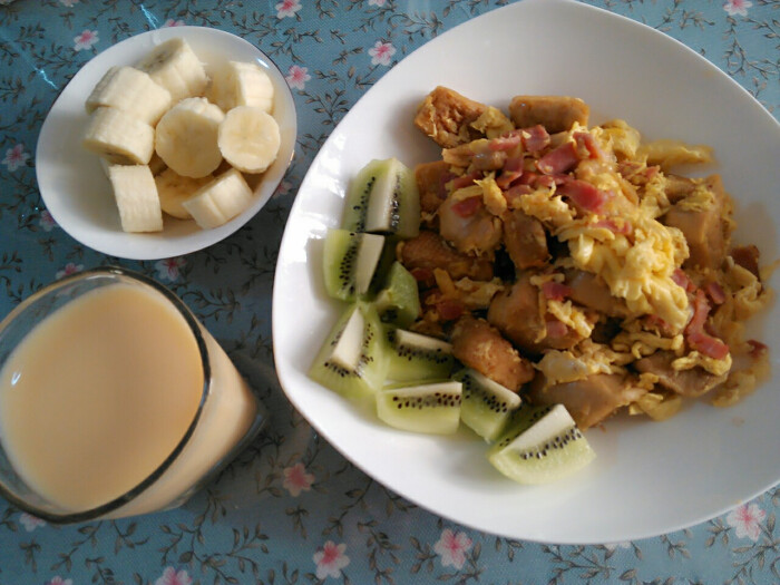 培根蛋炒馒头~~