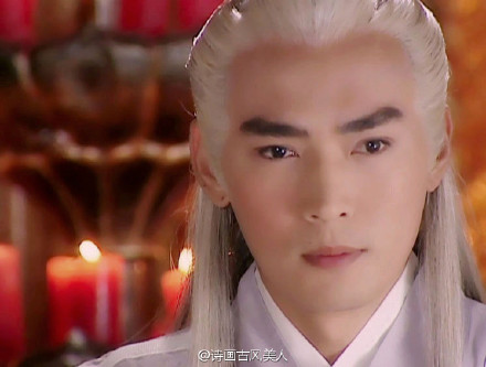 焦恩俊《武当【张君宝】白发.玉树临风.by诗画古风美人