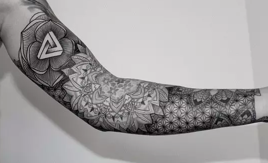 「joo tattoo share」几何图形/极简线条纹身/chaim machlev作品