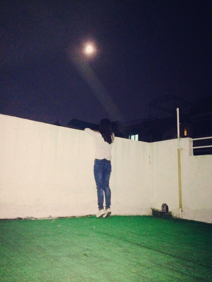 看月亮 