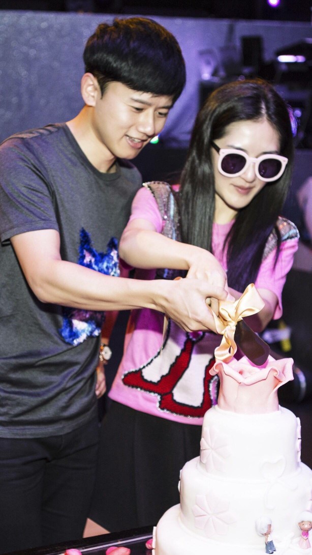 张杰助阵莫文蔚深圳演唱会-堆糖,美好生活研究