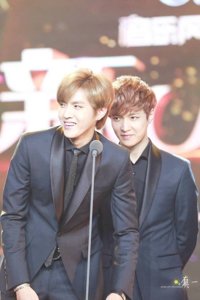 繁星#凡兴#牛兴#吴亦凡#张艺兴#kris#lay#kray#眼神cp#nicewong