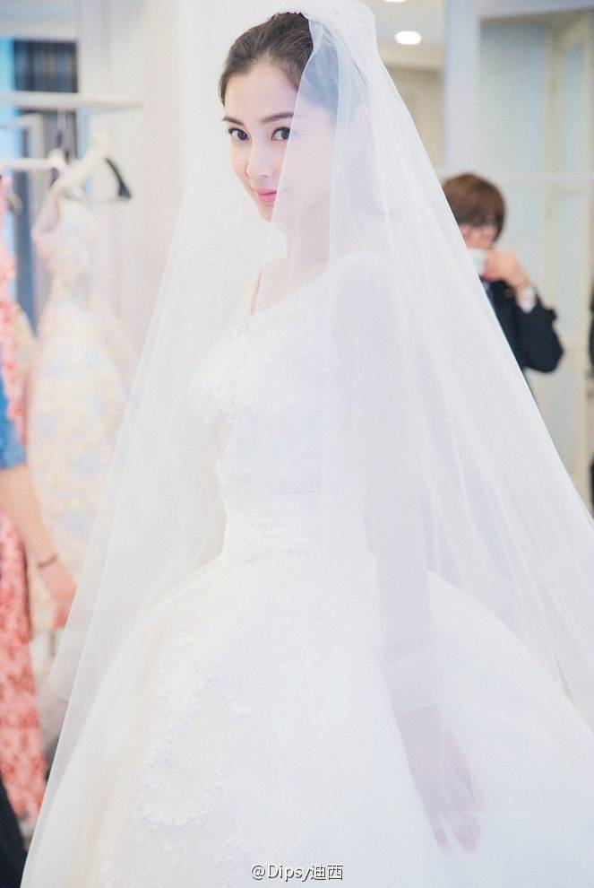 新娘angelababy的dior 手工坊高级定制主婚纱礼服