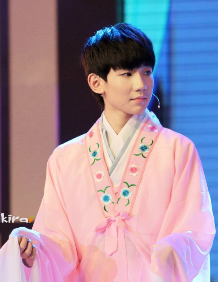 王源 #tfboys王源 #tfboys iphone手机壁纸桌面背景 高清 美颜 可爱