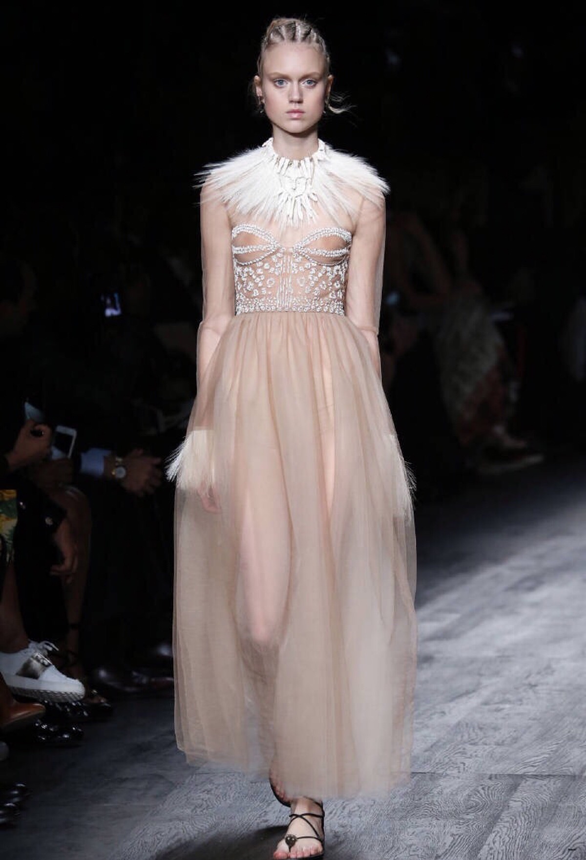 valentino2016巴黎春夏女装秀