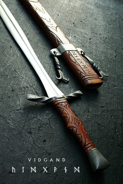 16th century style spanish main gauche dagger