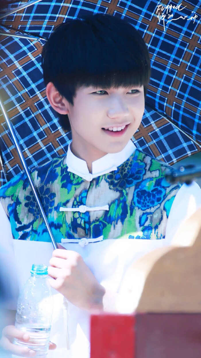 1108王源的森林小夜曲# #王源1108生日快乐# #tfboys王源# 路虽长,共