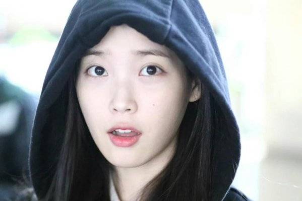 iu.李知恩.机场饭拍.