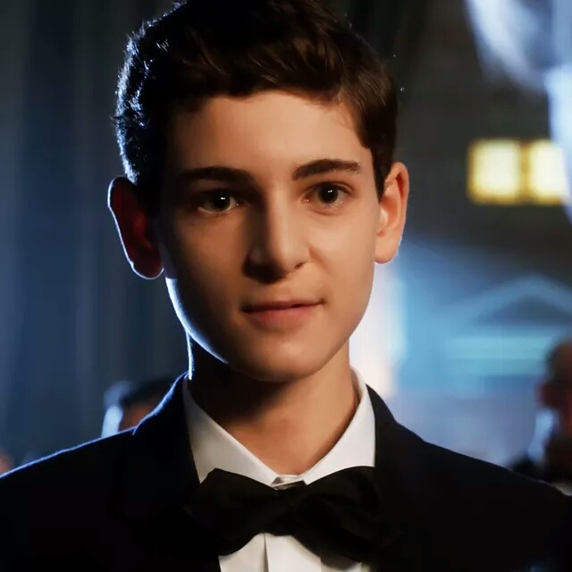 david mazouz/呆v/bruce/哥谭/小少爷/剧照/欧美正太