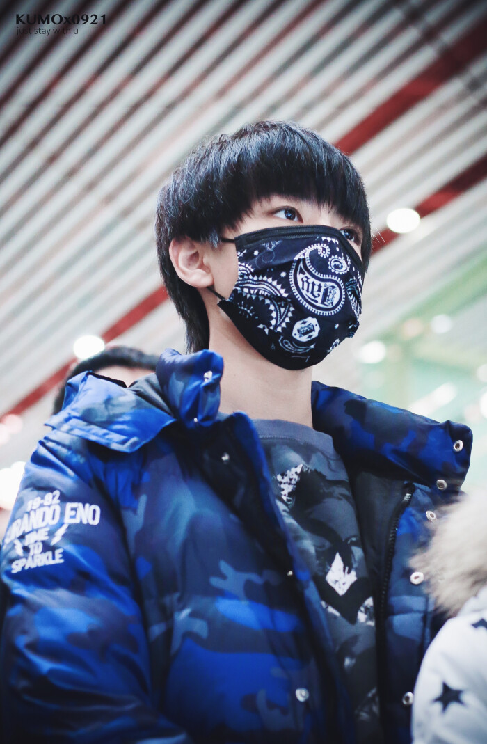 王俊凯# #tfboys王俊凯# #tfboys# 151117 北京首都机场-金浦国际