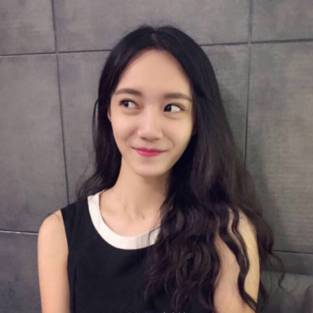 女头像by julytaen