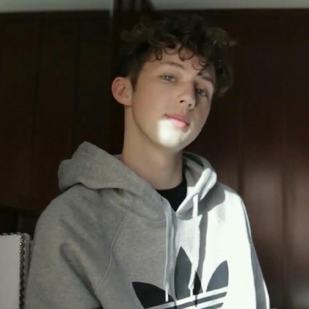 troye sivan戳爷