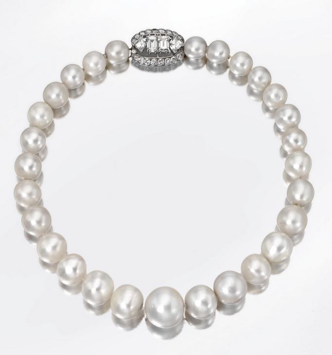 温莎公爵夫人的天然珍珠和钻石项链,卡地亚