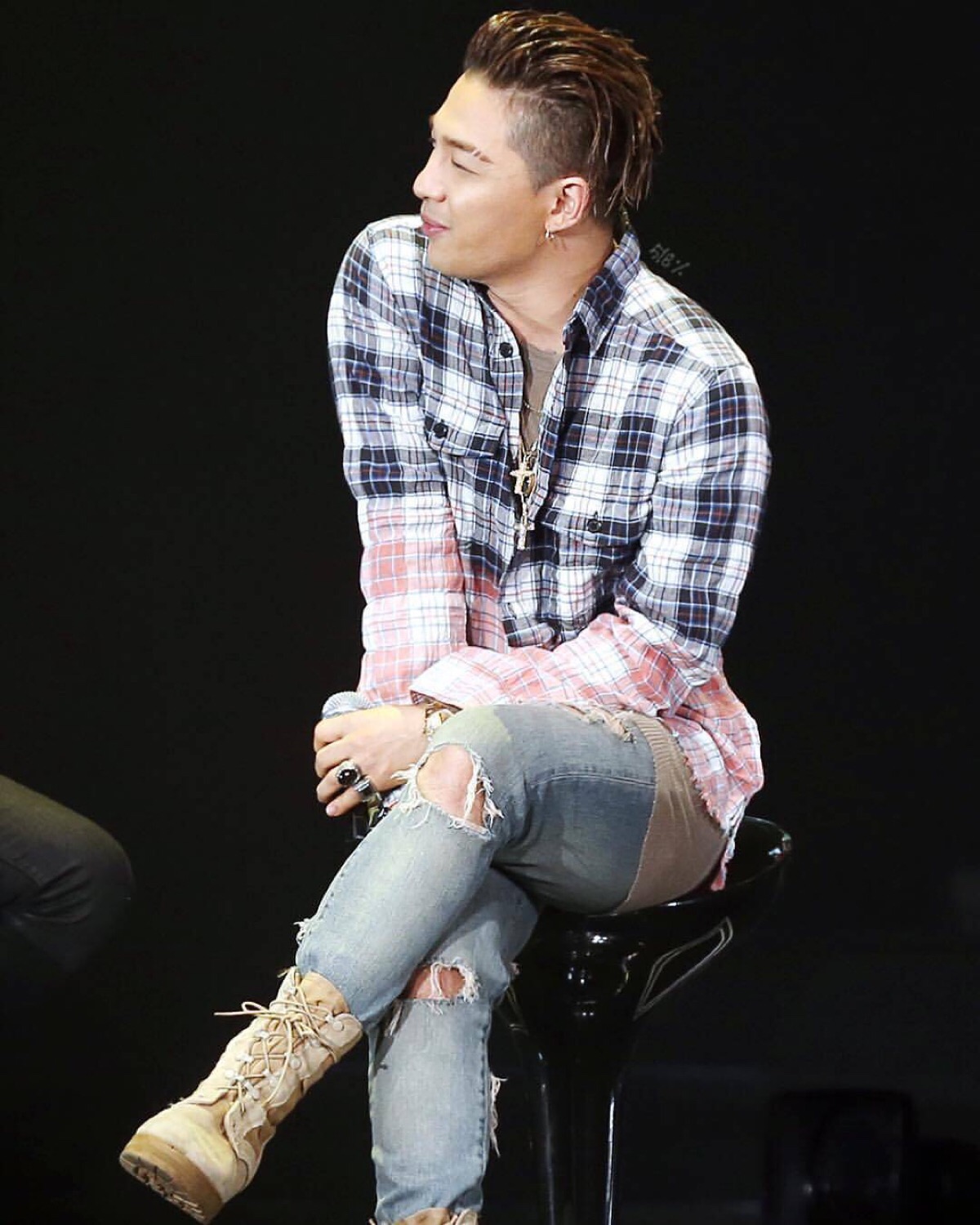 东永裴##太阳##yb#1.1北京fm高清图 crlogo