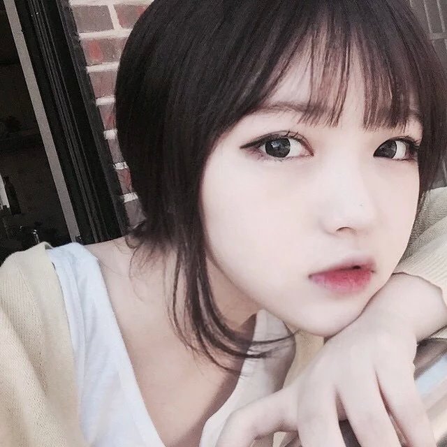 [韩系 女生 欧美 半身 唯美 遮脸 镜子照 中式风 安静 可爱 卖萌 个性