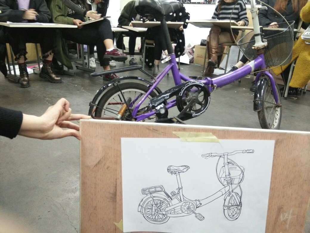 自行车写生画