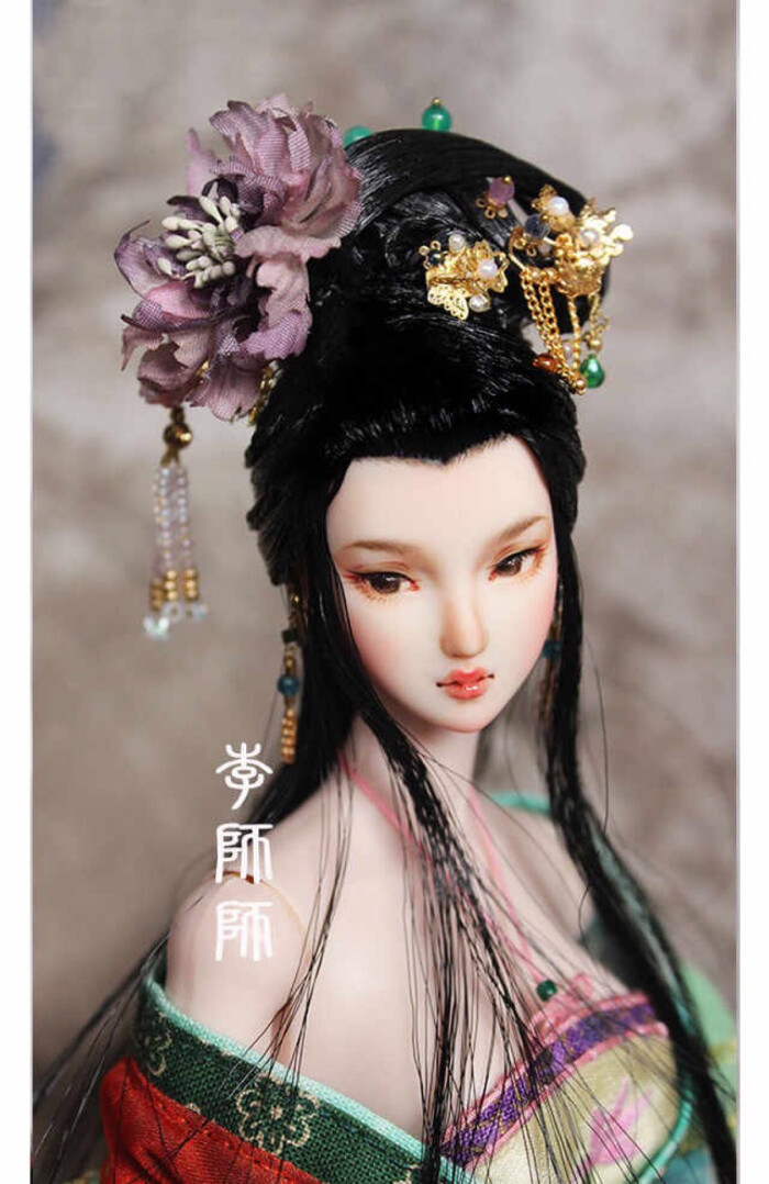 李师师 