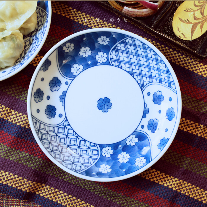 日本进口青花陶瓷盘 创意碟子 小盘子 菜盘 寿司盘菜碟 酒店用具