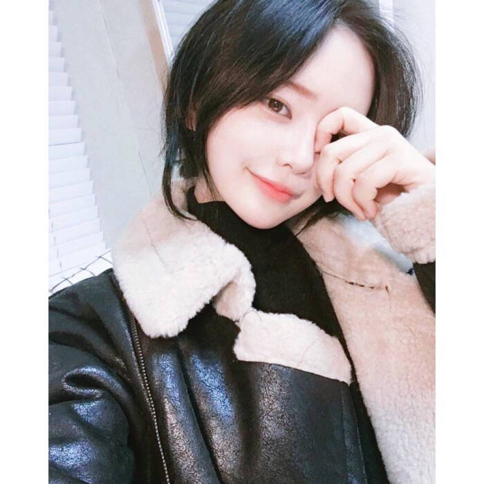 ins【son hwa min】孙花敏女神头像