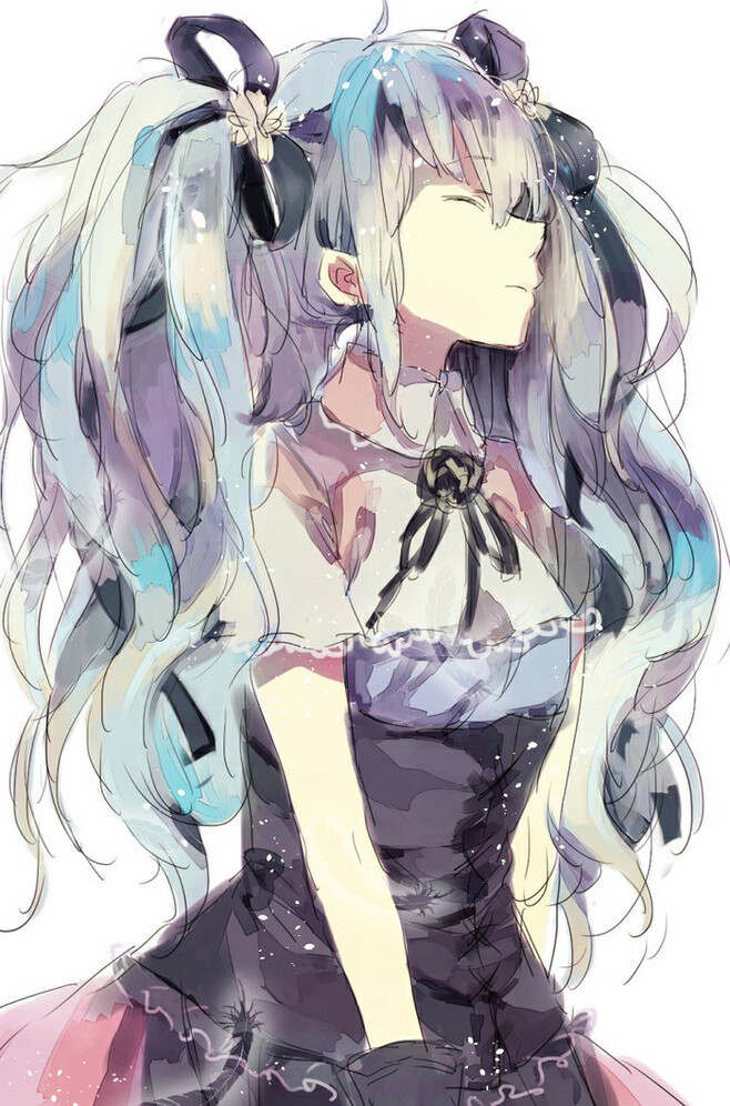 万圣初音 头像 q版 高清图 初音未来 美少女 双马尾 萝莉 异色瞳 二