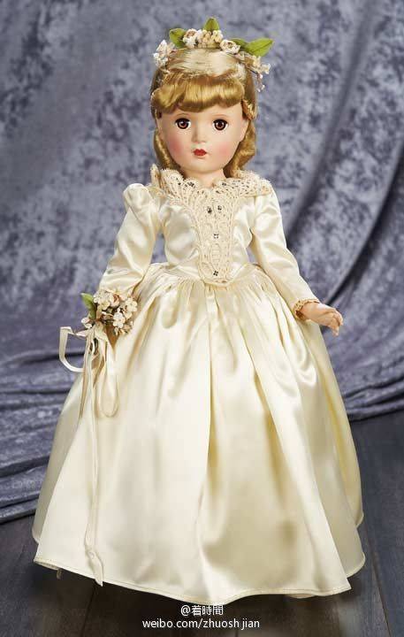 50年代是美国玩具娃娃的黄金时代,亚历山大女士依旧引领潮流开拓了